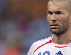 哈兰德焦点对战，东契奇与50激战雄鹿分钟，战术调整胜负难料！比赛高潮迭起